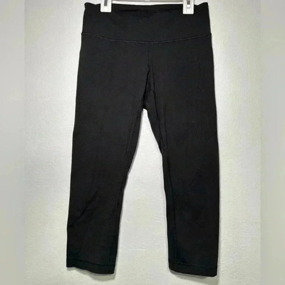 Lululemon High Rise Align Crop Pocket Sz 6 Leggings Black - Picture 3 of 7